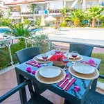 Sunset Club Aqua Lettings Aparthotel
