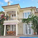 Aparthotel Sunset Club Aqua Lettings