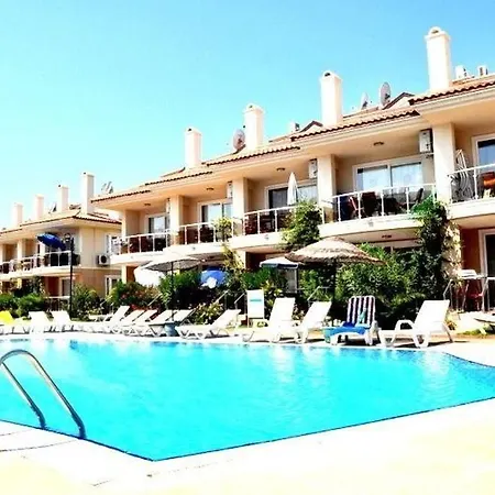 Sunset Club Aqua Lettings アパートホテル