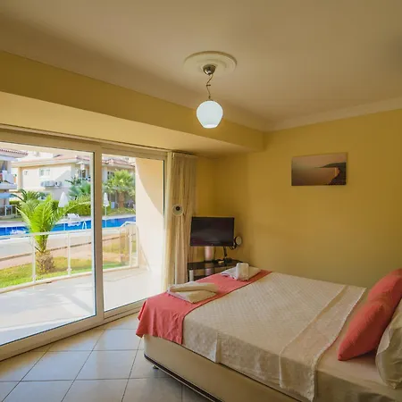 Sunset Club Aqua Lettings Aparthotel