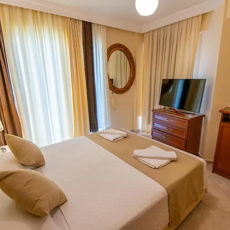 Sunset Club Aqua Lettings Aparthotel