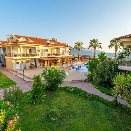 Sunset Club Aqua Lettings Aparthotel