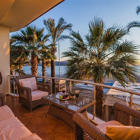 Sunset Club Aqua Lettings 3*
