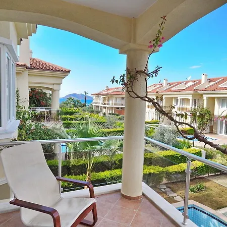Sunset Club Aqua Lettings Aparthotel