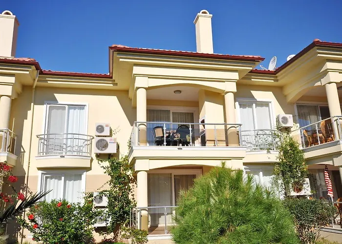 Apartahotel Sunset Club Aqua Lettings