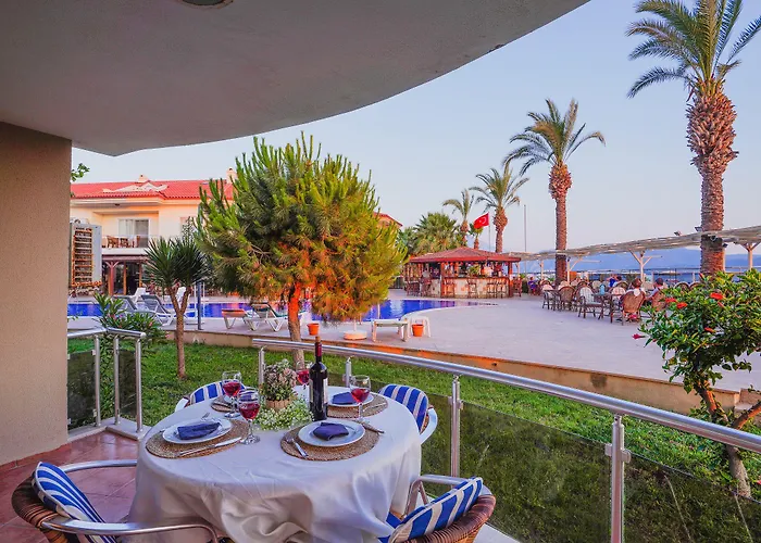 Sunset Club Aqua Lettings Apartahotel