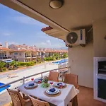 アパートホテル Sunset Club Aqua Lettings フェティエ