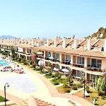 Sunset Club Aqua Lettings フェティエ