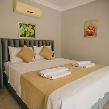 Sunset Club Aqua Lettings Aparthotel