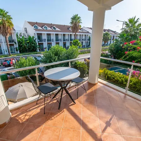 Sunset Club Aqua Lettings Aparthotel