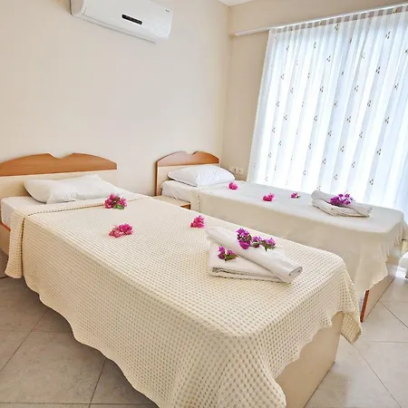 Sunset Club Aqua Lettings Apart-hotel