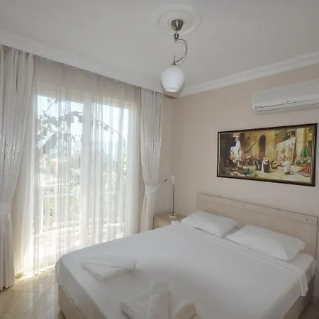 Sunset Club Aqua Lettings Aparthotel 3*