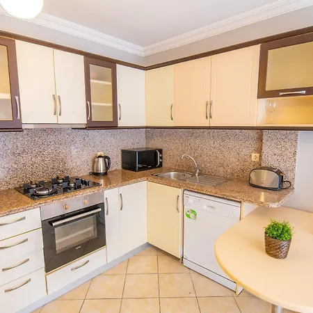 Ξενοδοχείο με διαμερίσματα Sunset Club Aqua Lettings 3*