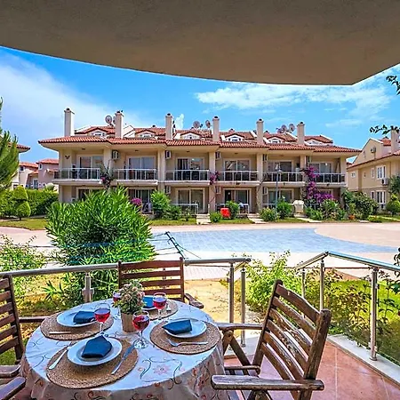 Sunset Club Aqua Lettings Aparthotel
