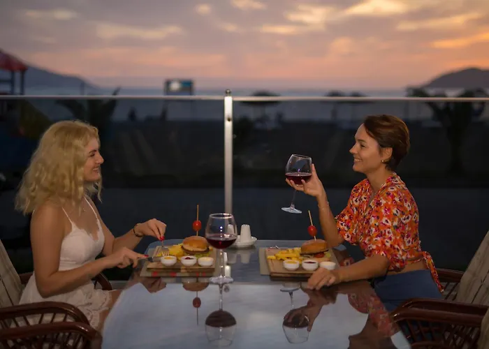 Sunset Club Aqua Lettings Aparthotel