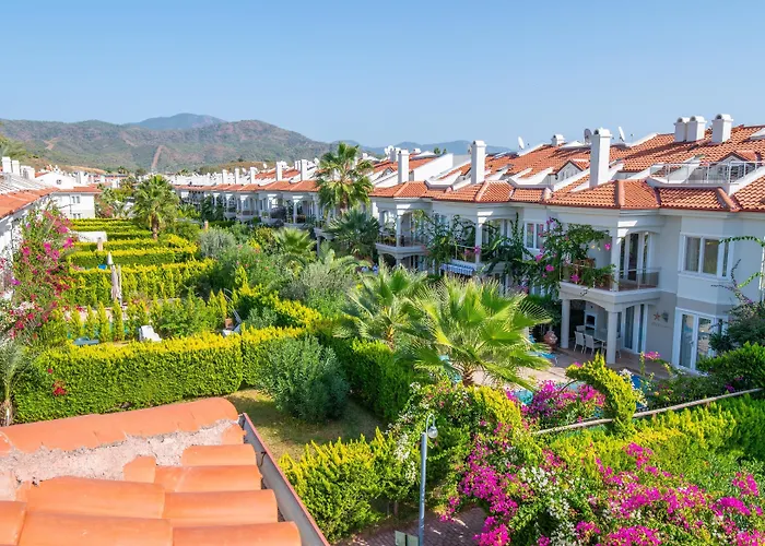 Sunset Club Aqua Lettings Aparthotel 3*
