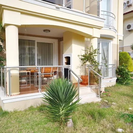 Lejlighedshotel Sunset Club Aqua Lettings