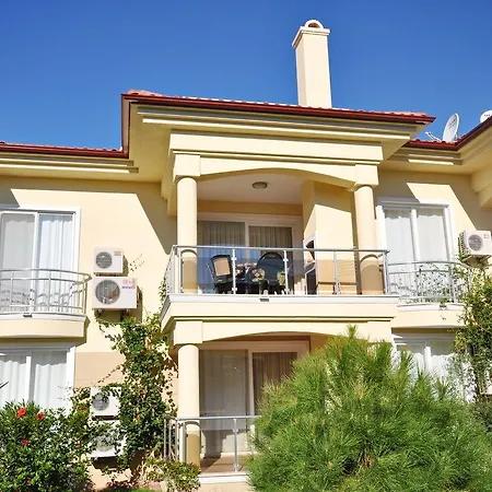 Lejlighedshotel Sunset Club Aqua Lettings